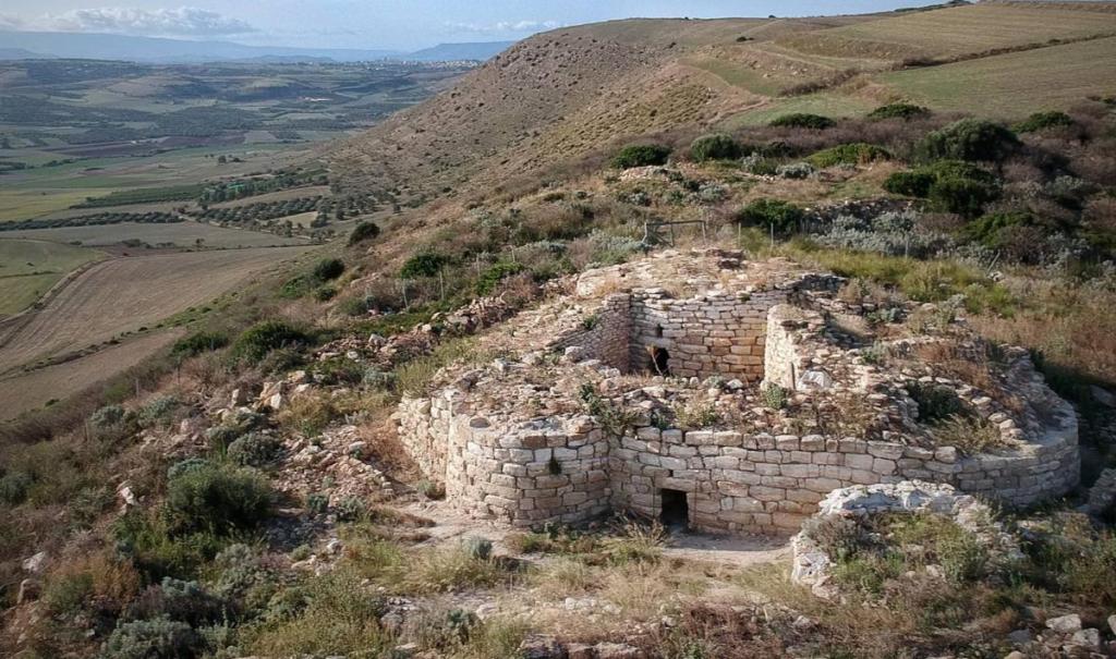 13/06 – 165DA/N022 – Nuraghe Barru – 3 POINTS. 59 QSO, 15 Countries, 5 Continents.