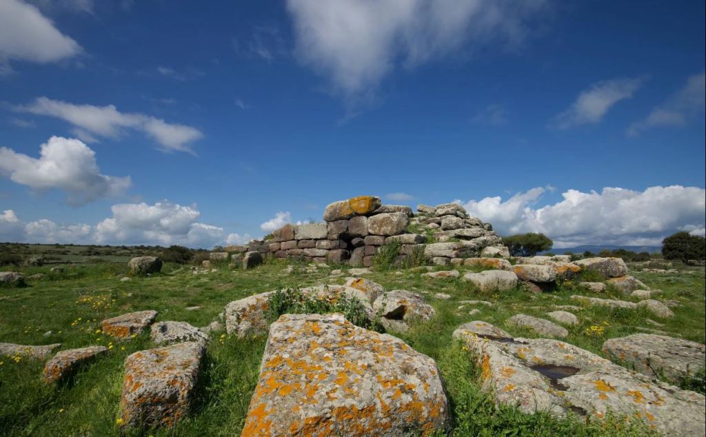 15/06 – 165DA/TG11 – Tomba dei giganti Sa Domu ‘e S’Orcu – 3 POINTS. 65 QSO, 15 Countries, 3 Continents.