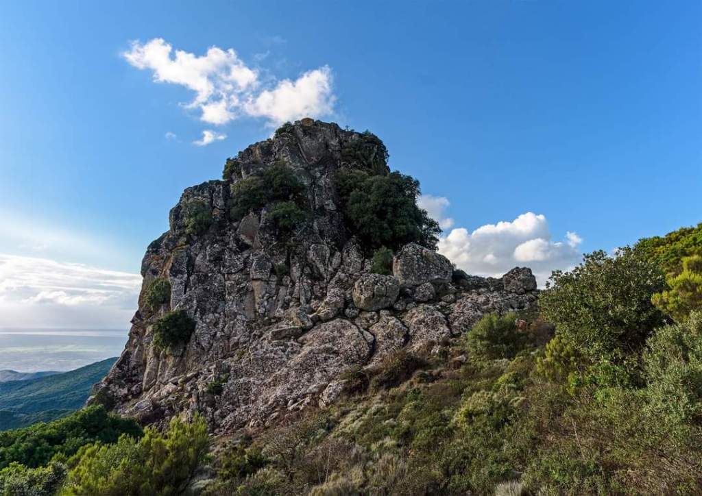 06/07 – 165DA/P03 – Sa Trebina longa e Lada – 2 POINTS. 65 QSO, 18 Countries, 4 Continents.