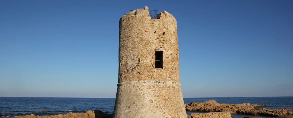 10/10 – 165DA/T21 – San Giovanni Coastal Tower – 2+1 POINTS. 109 QSO, 27 Countries, 6&nbsp;Continents.