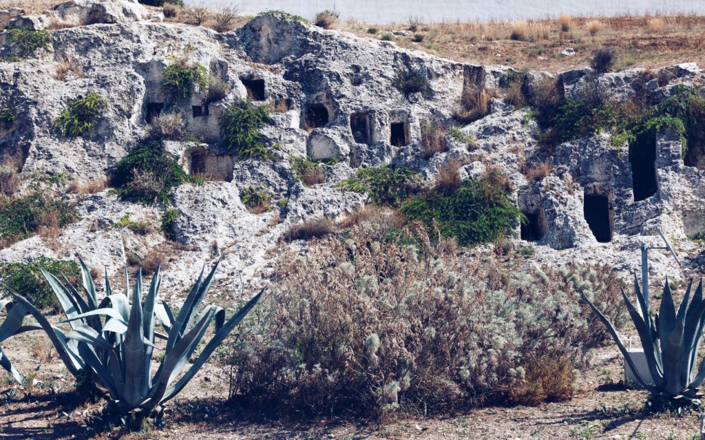 04/01 – 165DA/NE01 – Tuvixeddu Necropolis – 3+1 POINTS . 101 QSO, 22 Countries, 4&nbsp;Continents.