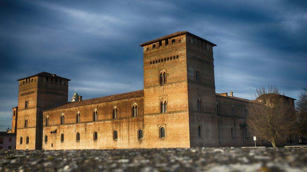 03/05/2025 – 1DA/CT041 – Visconteo Castle   – 3 POINTS . 64 QSO, 20 Countries, 5 Continents / by 1DA005&nbsp;Gaetano.