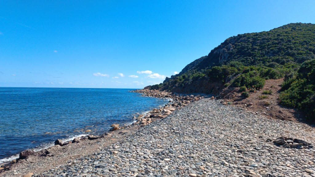 20/09/2025 – 165DA/BH024 – Sa Canna Beach – 4 POINTS (Field Activation) . 124 QSO, 26 Countries, 6 Continents / by 165DA101&nbsp;Alex.