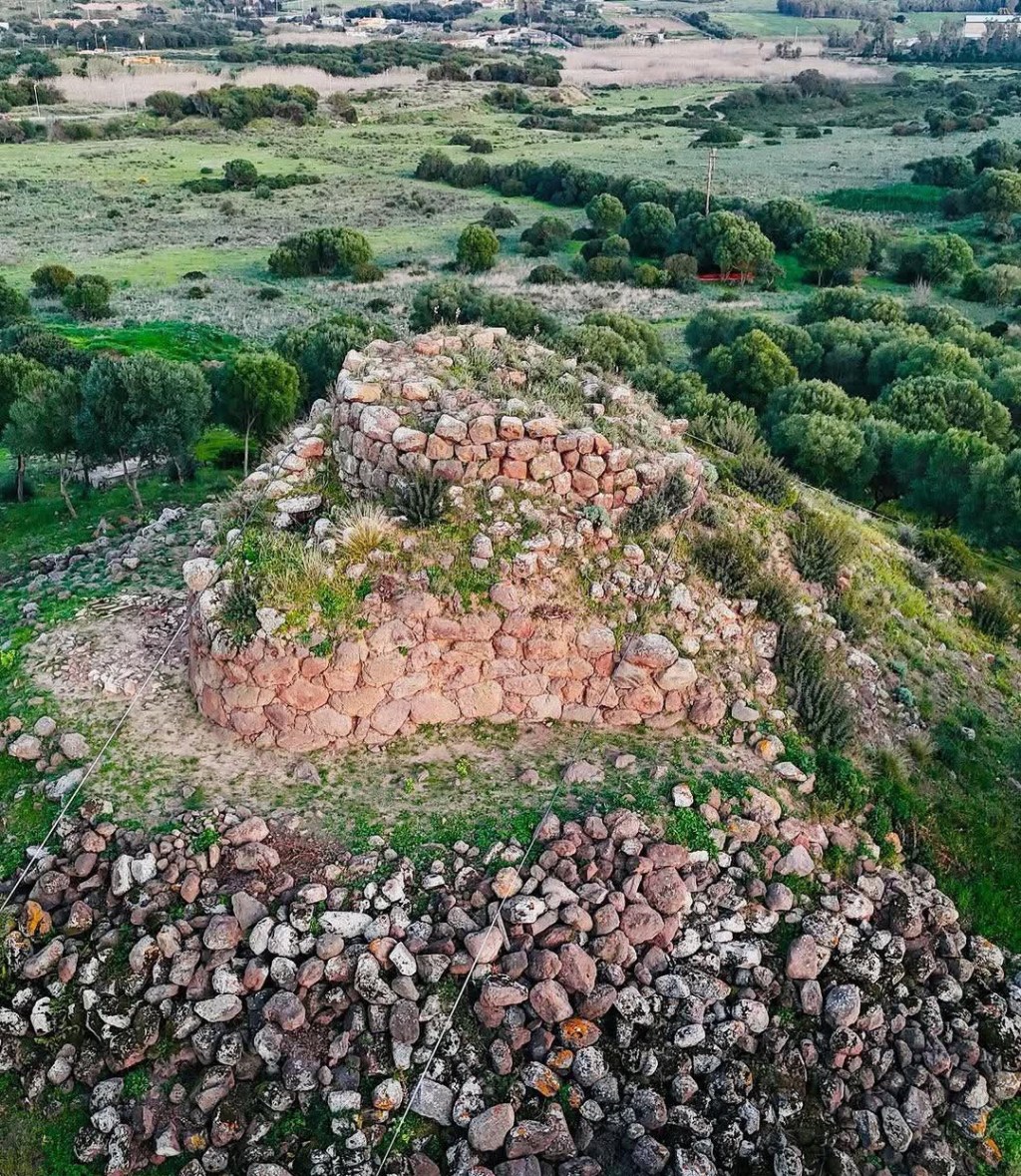 27/09/2025 – 165DA/NU002 – Nuraghe of Sirai – 3 POINTS . 165 QSO, 31 Countries, 5 Continents / by 165DA101&nbsp;Alex.