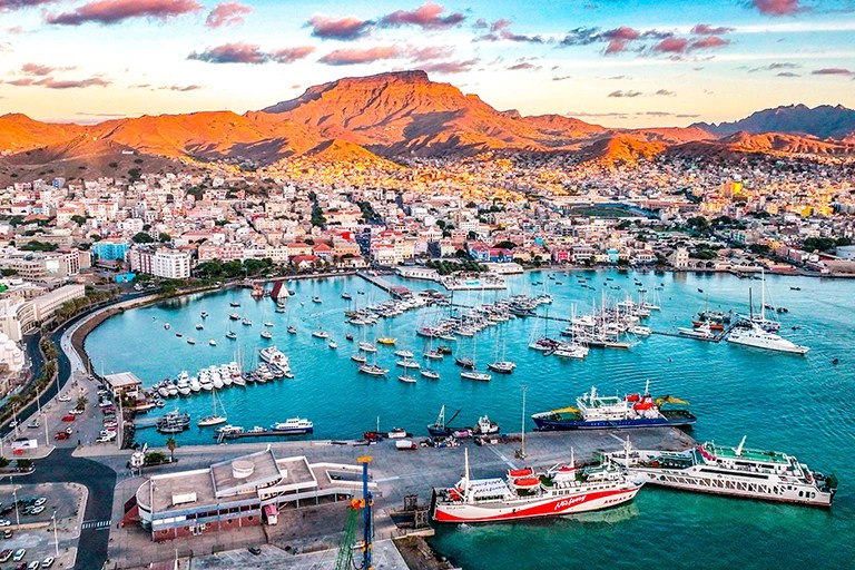 06/03/2026 – 205DA/AF086 – Sao Vicente Island IOTA – 5 PTS (H)/10 PTS (A) Base Station. 509 QSO, 47 Countries, 6 Continents / by 205DA004&nbsp;Max.